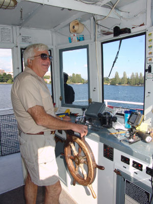 meet the captain!