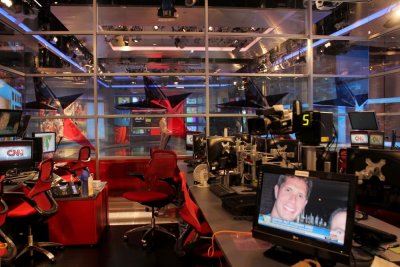 CNN Studio 7, Live broadcast in the background