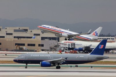 Competitors.  Boeing 737-800 v Airbus A321