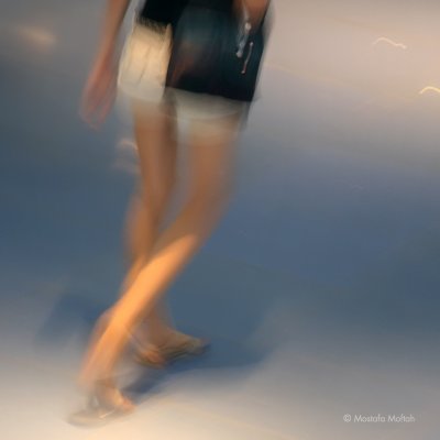 Girl in Motion - Singapore