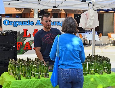 San Carlos Farmers Market- AsparagusVendor