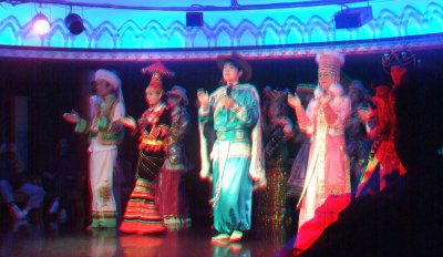 Costume show, Yangtze River cruise