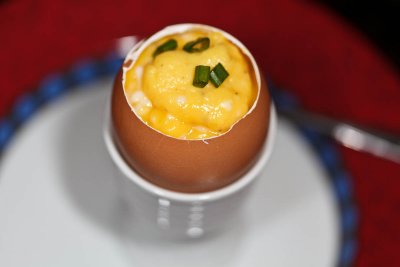 Sous vide scrambled egg in the shell