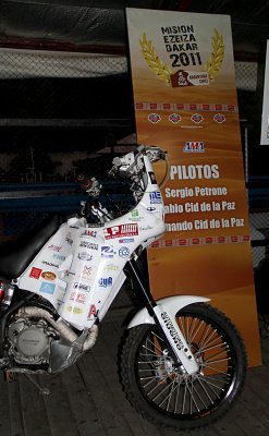 Moto Sergio Petrone- Ezeiza Dakar 2012