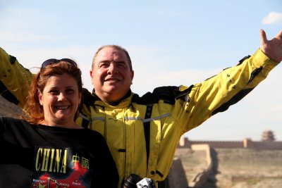 Emilio Scotto and Monica Pino on the China Great Wall. Emilio Scotto y Monica Pino en la Gran Muralla China