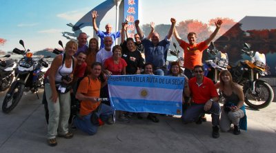 First group of Argentines traveling on BMW motorcycles for the Silk Road in China with Emilio Scotto