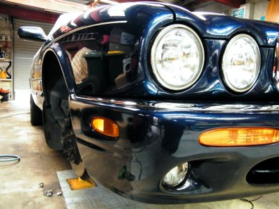 077 XJ8 Bumper Repair 04-2011- 005.jpg