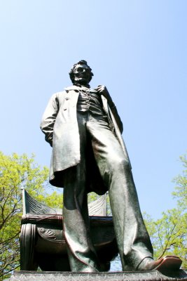 Standing Lincoln by  Augustus Saint-Gaudens, Lincoln Park, Chicago