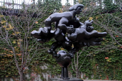 Prometheus strangling the vulture II, Jacques Lipchitz, Minneapolis Sculpture Garden