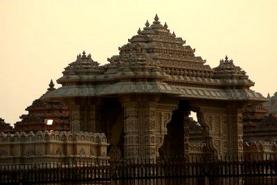 The pyramids, Akshardham Temple, Delhi