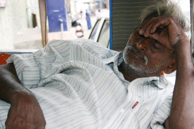 An afternoon siesta, Madurai