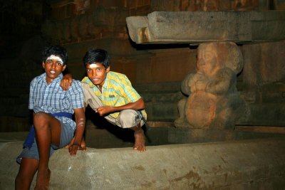 Boys love to pose, Brihadeeswara Temple, Thanjavur, India