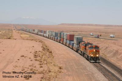 BNSF 7651 East with P&O + Maersk Containers, Winslow AZ 4-22-06