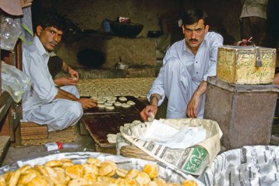 Preparing Kulche in Muzaffarabad