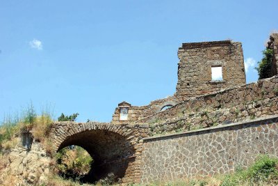 Ruins in Civita di Bagnoregio