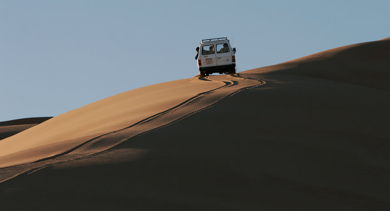 060309-576 Libya Desert driving w.jpg