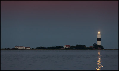 Lnge Jan Lighthouse at dusk