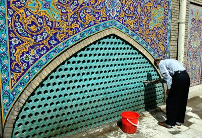 Opening up Golestan museum for tourists