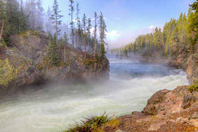 Yellowstone River near the Upper Falls