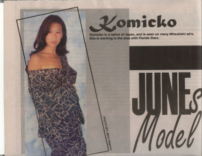 Komicko model in Applause Magazine