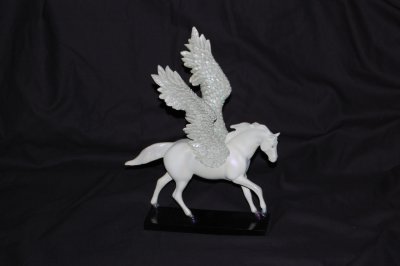 White Horse Sculpture gift