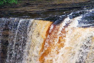 Upper Tahquamenon Falls