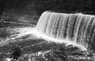 Upper Tahquamenon Falls