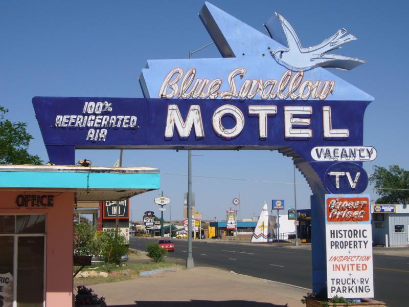 blue swallow motel