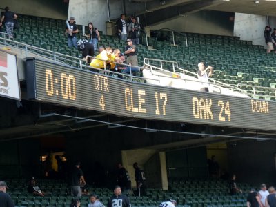 Browns at Raiders - 10/16/11