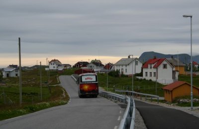 011.jpg