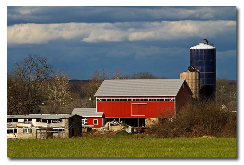 CR2_3781 The barn siding is finished ...