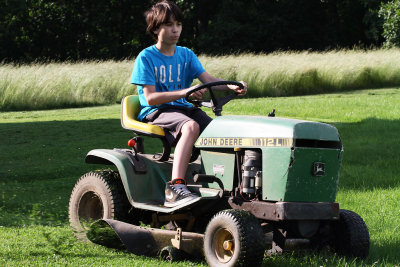 IMG_4958 Mowing