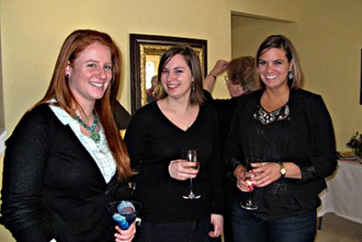 Hannah-Steph-Molly-s-Christmas 2011.jpg