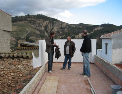 Fernando the builder, with Sascha & Marcos