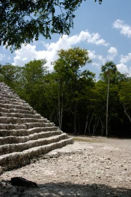 Coba base of big pyramid 6150