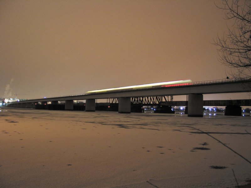 Ice, Metro