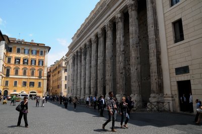 Piazza di Pietra