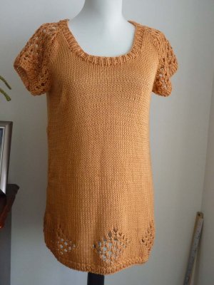 #183 Camel cotton/rayon pullover with lace diamond border
