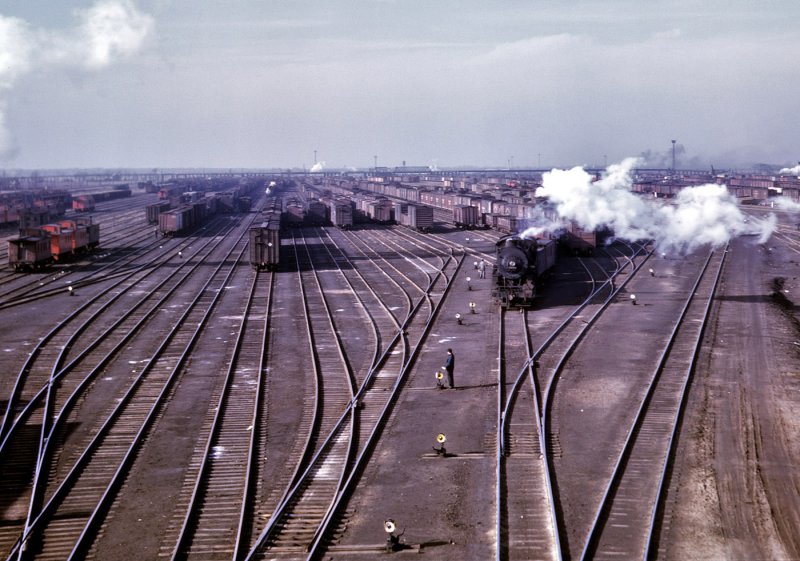 December 1942. Chicago & Northwestern Railroad,  Chicago
