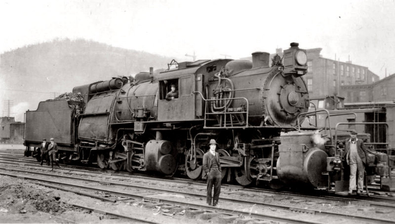 Erie 0-8-8-0 Camelback locomotive at Port Jervis N.Y. in 1911