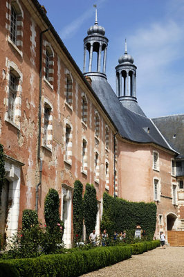 Chateau de Saint Fargeau_0814r.jpg