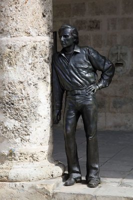 La Habana Vieja - Plaza de la catedral_1140r.jpg