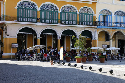 La Habana Vieja - Plaza Vieja_1201r.jpg