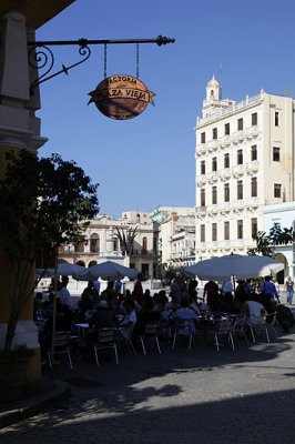 La Habana Vieja - Plaza Vieja_1209r.jpg