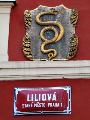 Star Mesto_Rue Charles_Au Serpent dOr_8439.jpg