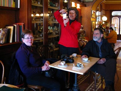 Margaret, Joyce, and Vince at Caffè Poliziano .. 5151