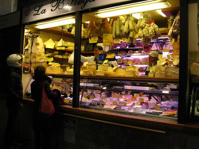 Padova: Market in Palazzo della Ragione .. 0064.jpg