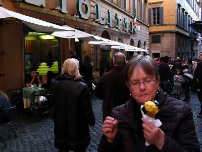 Margaret and others, enjoying their gelato, outside of Giolitti ..2293