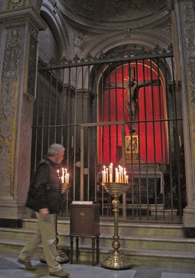 La Basilica di Santa Maria in Trastevere,  a chapel .. 3429