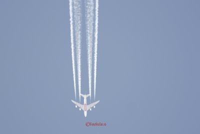 Emirates_FT1_70-300_2.jpg